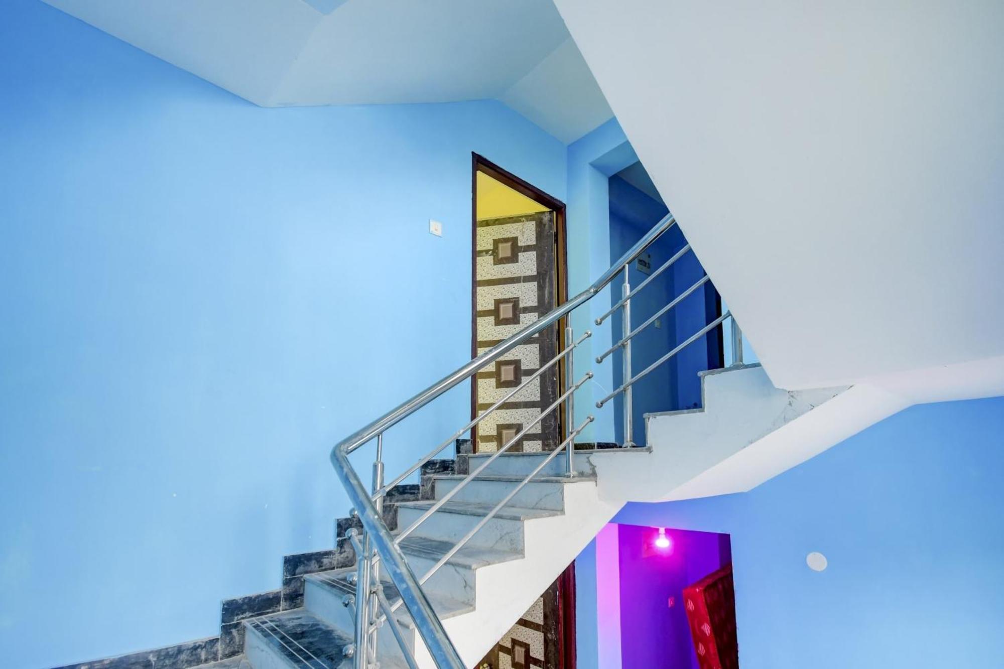 Super Hotel O 4 Friends Kolkata Exterior photo